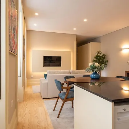 Cc Downtown Palace - G